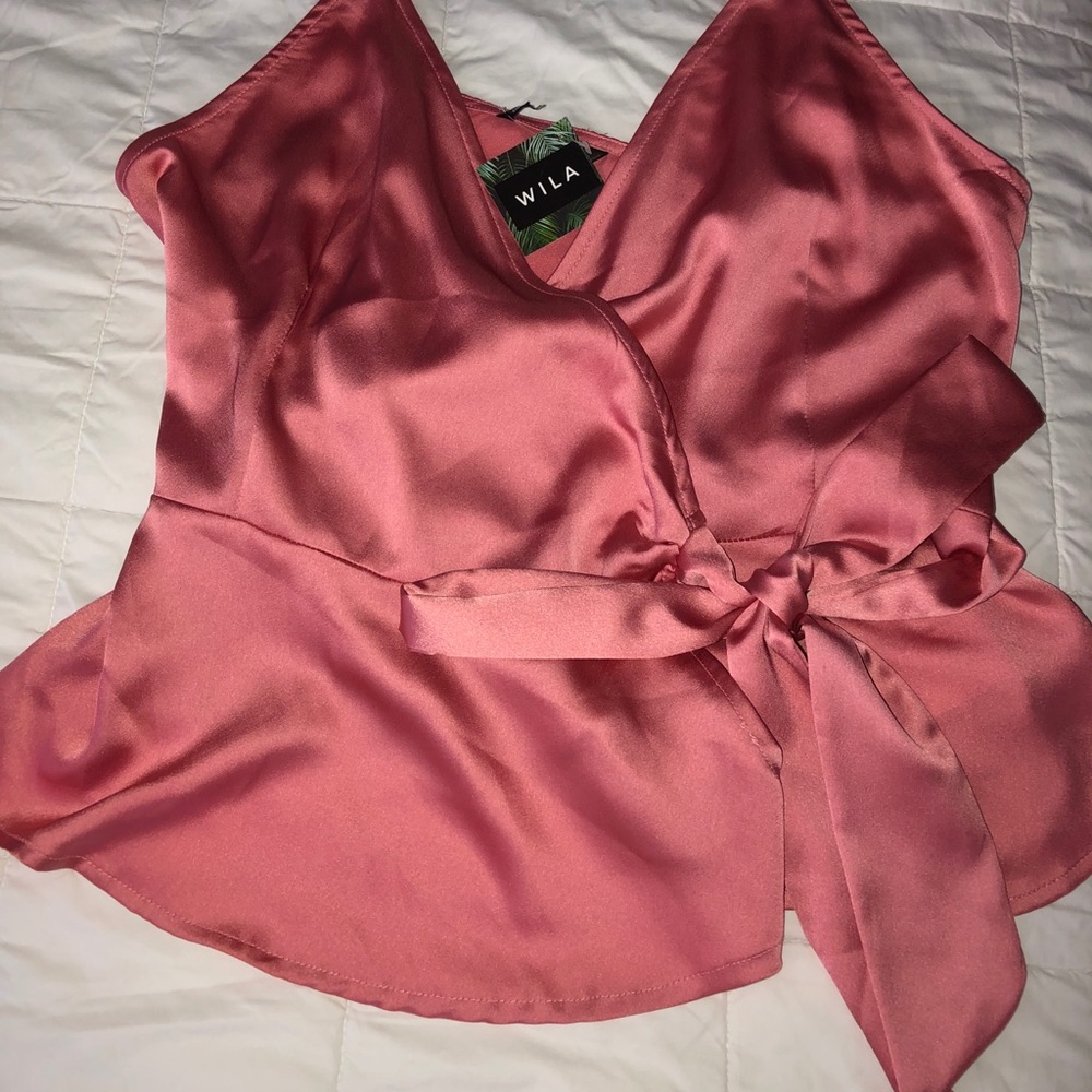Silk feel blouse 👚